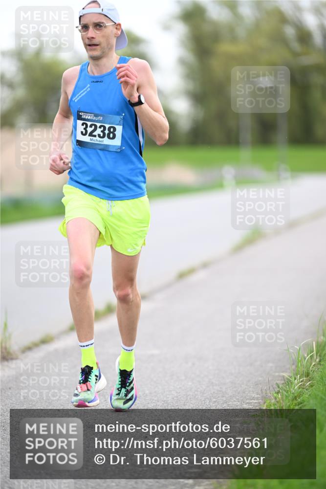 07.04.2024 - 43. Internationalen Wilhelmsburger Insellauf Dr. Thomas Lammeyer http://msf.ph/oto/6037561 07.04.2024 10:22:03 Laufen 43, 3238 meine-sportfotos.de