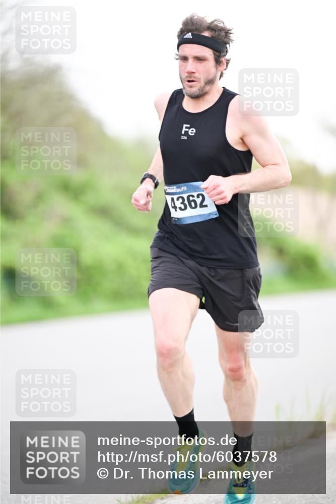 07.04.2024 - 43. Internationalen Wilhelmsburger Insellauf Dr. Thomas Lammeyer http://msf.ph/oto/6037578 07.04.2024 10:22:20 Laufen 226, 4362 meine-sportfotos.de