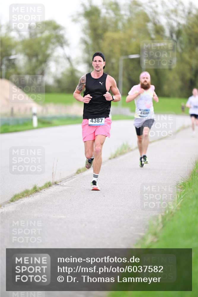 07.04.2024 - 43. Internationalen Wilhelmsburger Insellauf Dr. Thomas Lammeyer http://msf.ph/oto/6037582 07.04.2024 10:22:28 Laufen 4387, 2499 meine-sportfotos.de