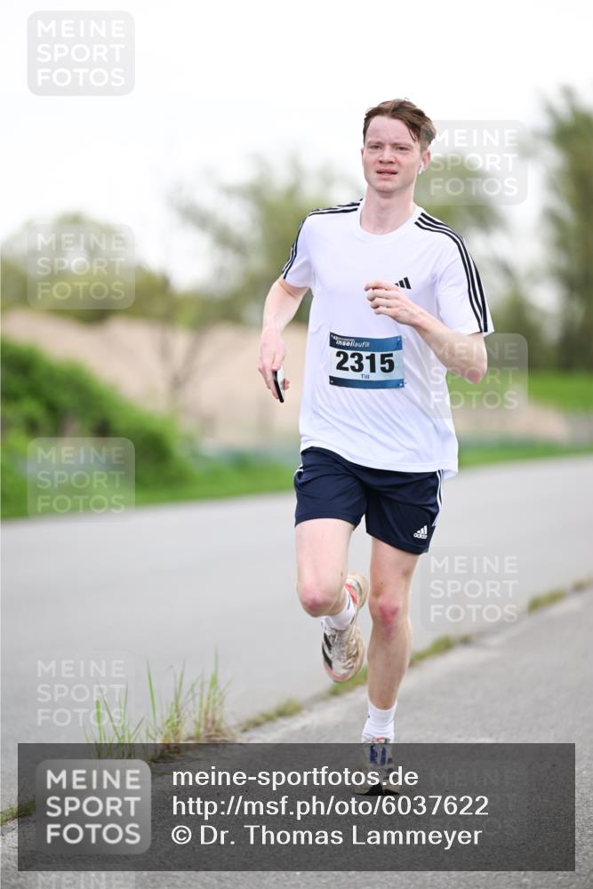 07.04.2024 - 43. Internationalen Wilhelmsburger Insellauf Dr. Thomas Lammeyer http://msf.ph/oto/6037622 07.04.2024 10:22:39 Laufen 2315 meine-sportfotos.de