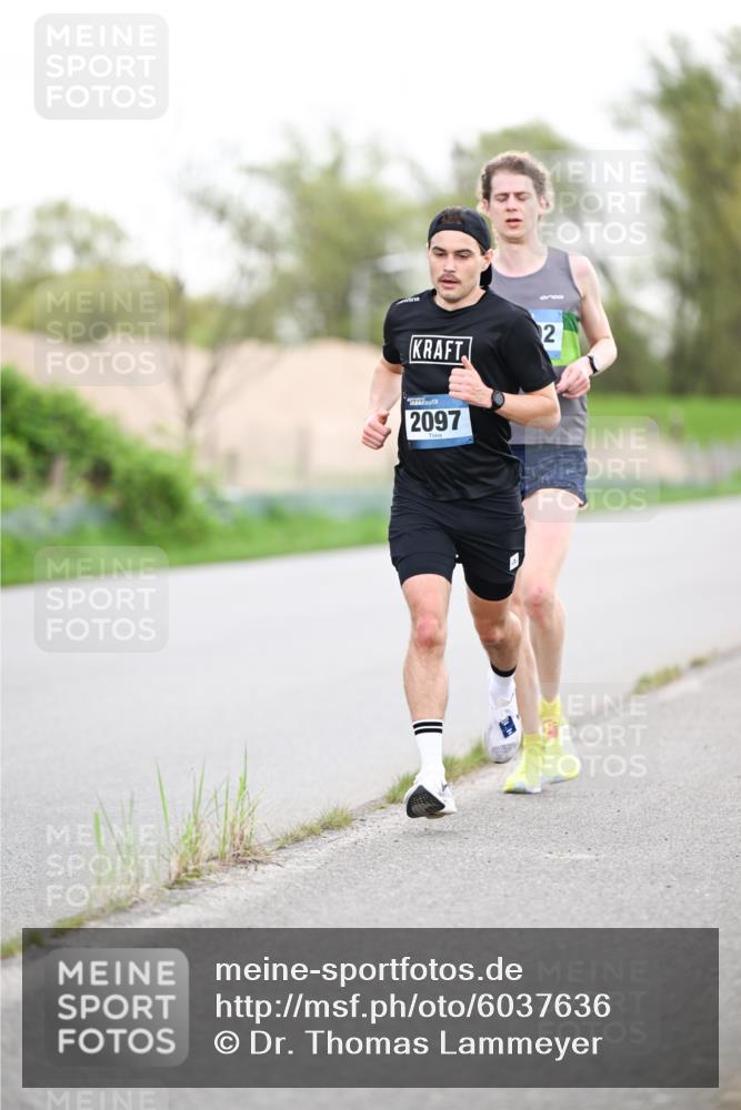 07.04.2024 - 43. Internationalen Wilhelmsburger Insellauf Dr. Thomas Lammeyer http://msf.ph/oto/6037636 07.04.2024 10:22:48 Laufen 2, 2097 meine-sportfotos.de