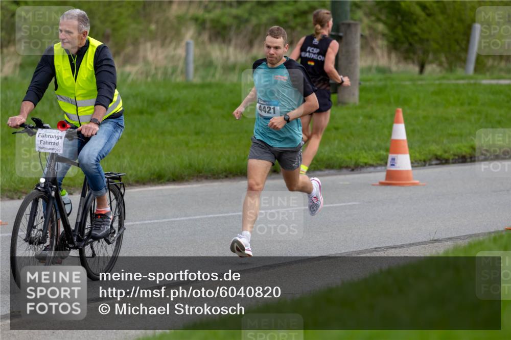 07.04.2024 - 43. Internationalen Wilhelmsburger Insellauf Michael Strokosch http://msf.ph/oto/6040820 07.04.2024 10:18:40 Laufen 4421 meine-sportfotos.de