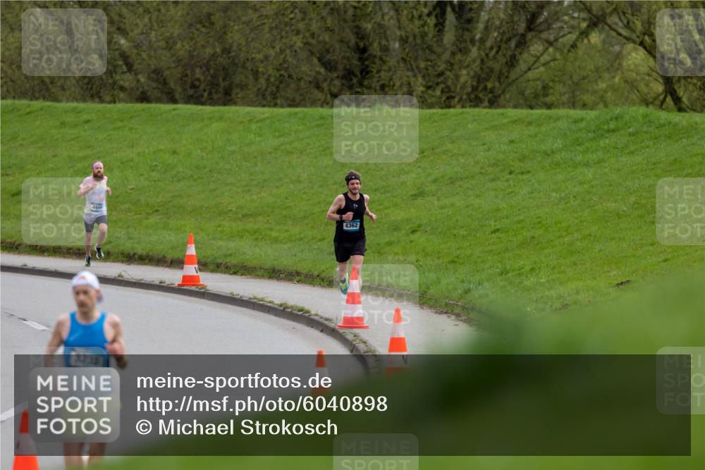 07.04.2024 - 43. Internationalen Wilhelmsburger Insellauf Michael Strokosch http://msf.ph/oto/6040898 07.04.2024 10:19:57 Laufen 4362 meine-sportfotos.de