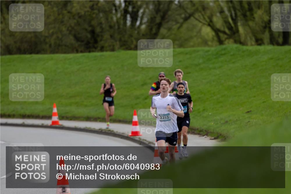 07.04.2024 - 43. Internationalen Wilhelmsburger Insellauf Michael Strokosch http://msf.ph/oto/6040983 07.04.2024 10:20:27 Laufen 2315, 7 meine-sportfotos.de
