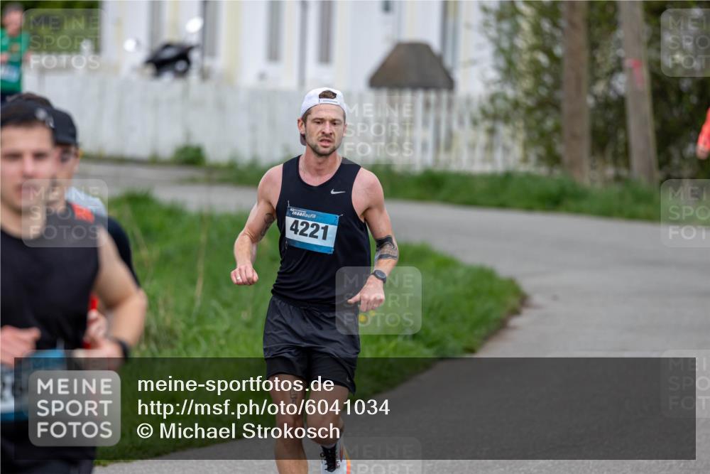07.04.2024 - 43. Internationalen Wilhelmsburger Insellauf Michael Strokosch http://msf.ph/oto/6041034 07.04.2024 10:20:47 Laufen 2606, 4221 meine-sportfotos.de