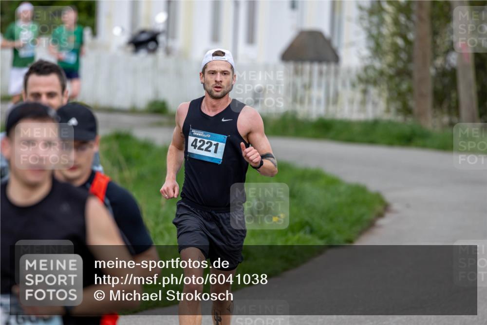 07.04.2024 - 43. Internationalen Wilhelmsburger Insellauf Michael Strokosch http://msf.ph/oto/6041038 07.04.2024 10:20:47 Laufen 4221 meine-sportfotos.de