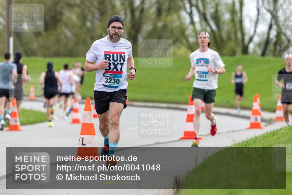 07.04.2024 - 43. Internationalen Wilhelmsburger Insellauf Michael Strokosch http://msf.ph/oto/6041048 07.04.2024 10:21:08 Laufen 3, 3230 meine-sportfotos.de