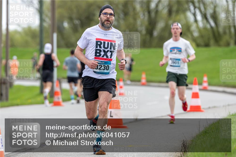 07.04.2024 - 43. Internationalen Wilhelmsburger Insellauf Michael Strokosch http://msf.ph/oto/6041057 07.04.2024 10:21:09 Laufen 3230, 3901 meine-sportfotos.de