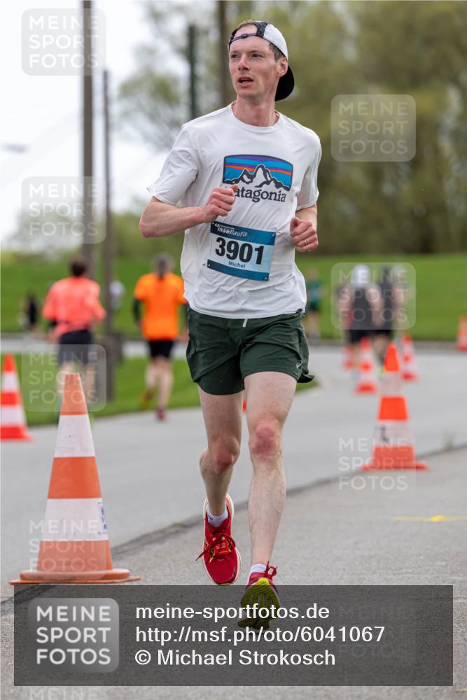 07.04.2024 - 43. Internationalen Wilhelmsburger Insellauf Michael Strokosch http://msf.ph/oto/6041067 07.04.2024 10:21:15 Laufen 3901 meine-sportfotos.de