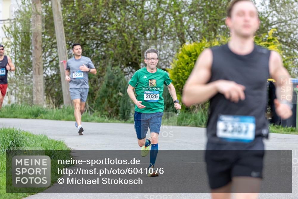 07.04.2024 - 43. Internationalen Wilhelmsburger Insellauf Michael Strokosch http://msf.ph/oto/6041076 07.04.2024 10:21:30 Laufen 2234, 2026, 3303 meine-sportfotos.de