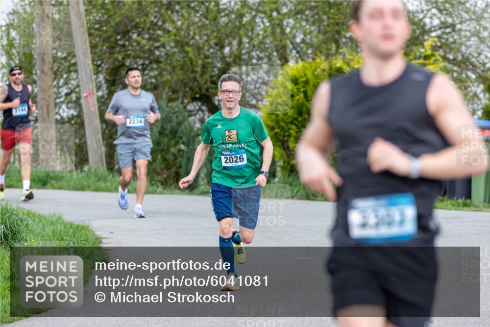 07.04.2024 - 43. Internationalen Wilhelmsburger Insellauf Michael Strokosch http://msf.ph/oto/6041081 07.04.2024 10:21:30 Laufen 3164, 2234, 2026, 3303 meine-sportfotos.de