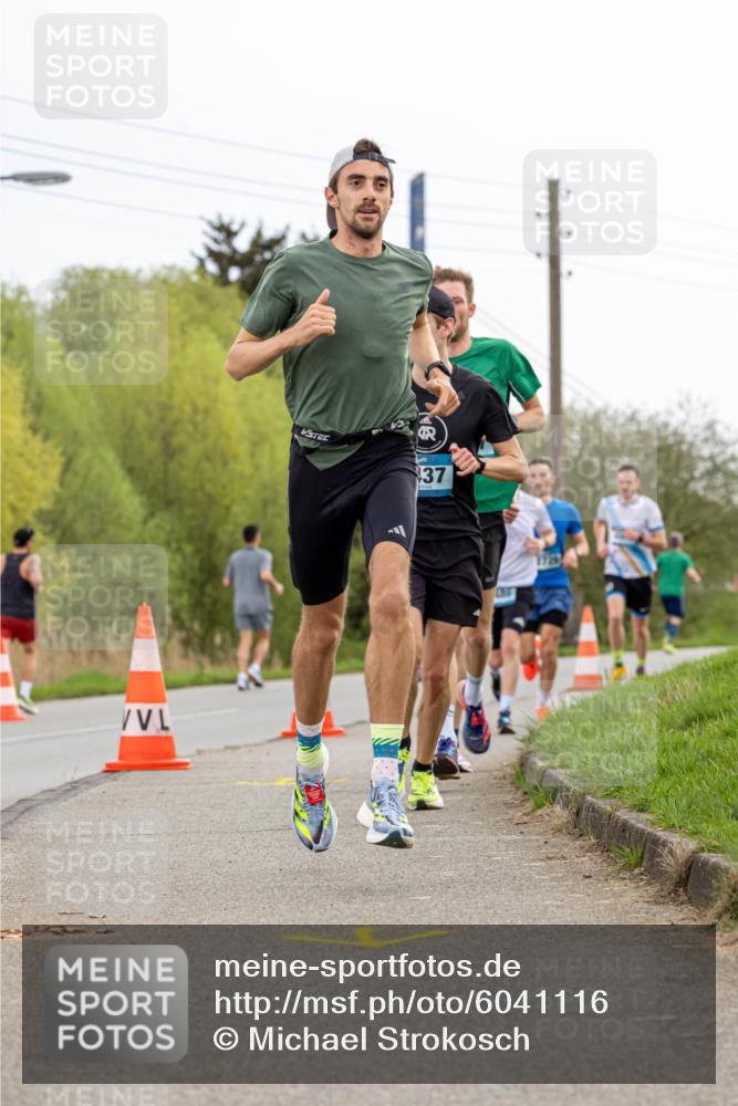 07.04.2024 - 43. Internationalen Wilhelmsburger Insellauf Michael Strokosch http://msf.ph/oto/6041116 07.04.2024 10:21:53 Laufen 37 meine-sportfotos.de