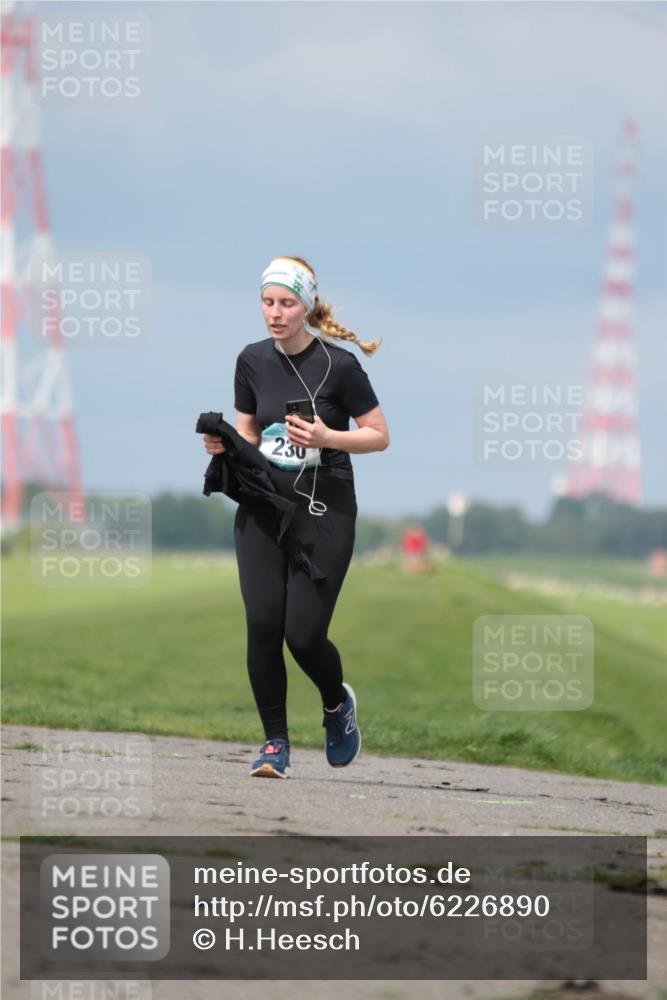 05.05.2024 - 7. Wedeler Halbmarathon H.Heesch http://msf.ph/oto/6226890 05.05.2024 12:03:08 Laufen 230 meine-sportfotos.de