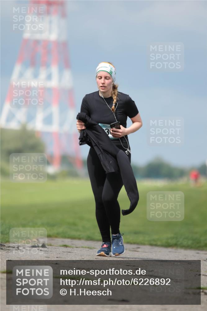 05.05.2024 - 7. Wedeler Halbmarathon H.Heesch http://msf.ph/oto/6226892 05.05.2024 12:03:09 Laufen  meine-sportfotos.de