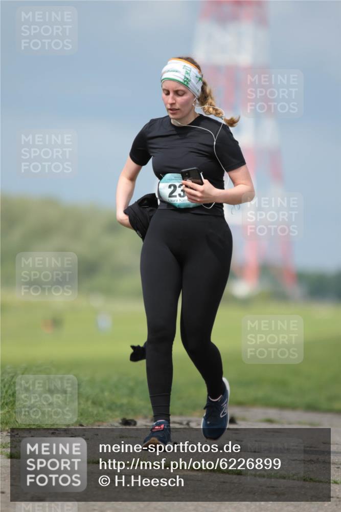05.05.2024 - 7. Wedeler Halbmarathon H.Heesch http://msf.ph/oto/6226899 05.05.2024 12:03:11 Laufen 23 meine-sportfotos.de