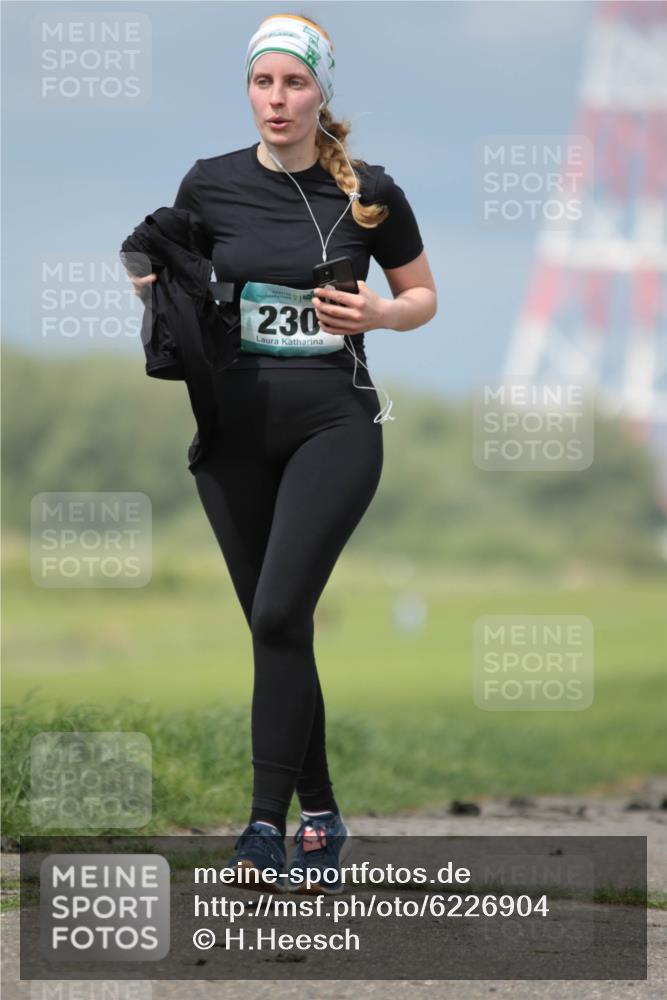05.05.2024 - 7. Wedeler Halbmarathon H.Heesch http://msf.ph/oto/6226904 05.05.2024 12:03:12 Laufen 230, 23, 124 meine-sportfotos.de