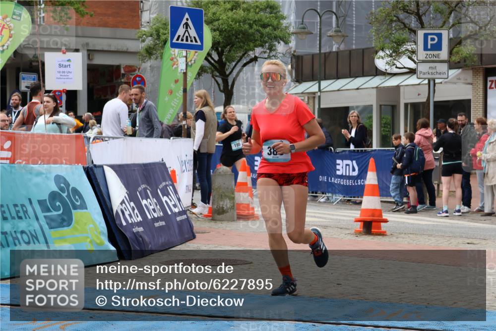 05.05.2024 - 7. Wedeler Halbmarathon Strokosch-Dieckow http://msf.ph/oto/6227895 05.05.2024 11:58:30 Ziel 195, 380 meine-sportfotos.de