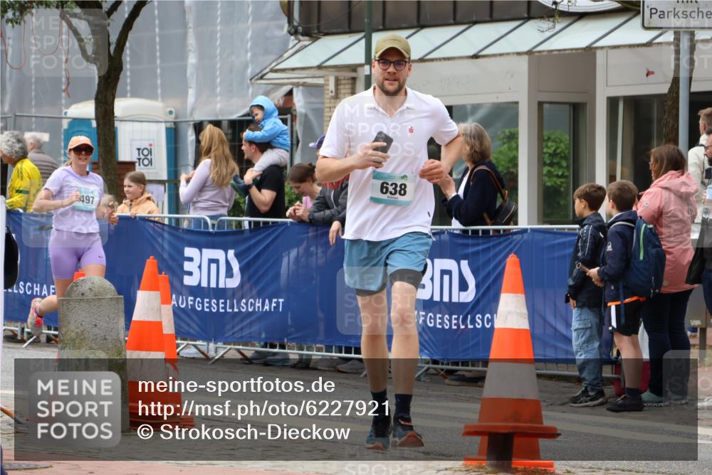 05.05.2024 - 7. Wedeler Halbmarathon Strokosch-Dieckow http://msf.ph/oto/6227921 05.05.2024 11:58:46 Ziel 497, 638 meine-sportfotos.de
