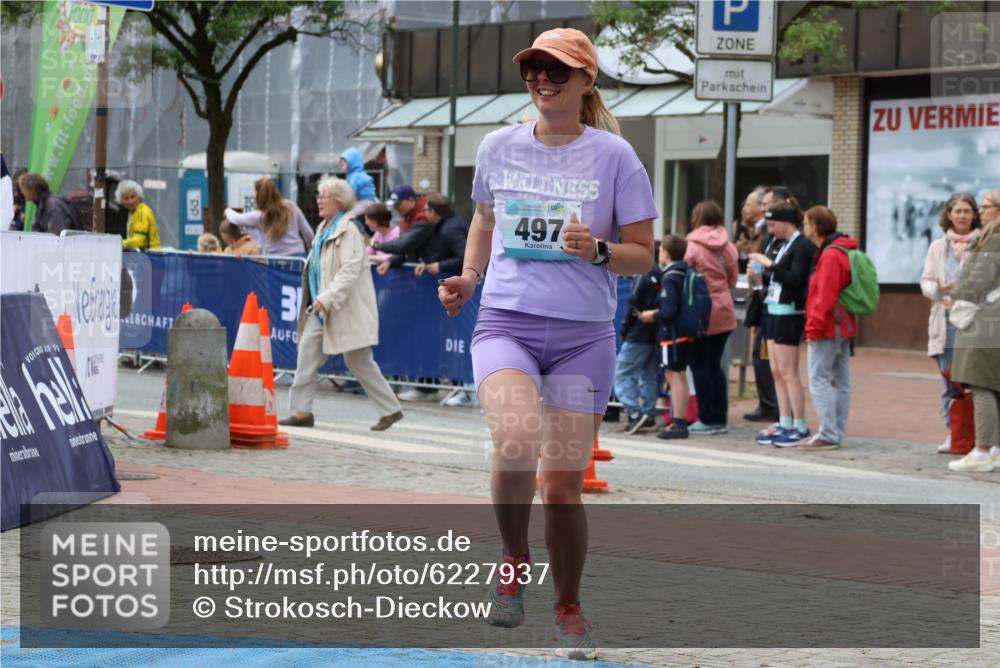 05.05.2024 - 7. Wedeler Halbmarathon Strokosch-Dieckow http://msf.ph/oto/6227937 05.05.2024 11:58:52 Ziel 497, 638 meine-sportfotos.de