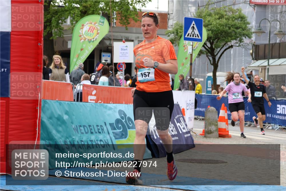 05.05.2024 - 7. Wedeler Halbmarathon Strokosch-Dieckow http://msf.ph/oto/6227974 05.05.2024 11:59:11 Ziel 146, 157, 237, 499, 539, 634 meine-sportfotos.de