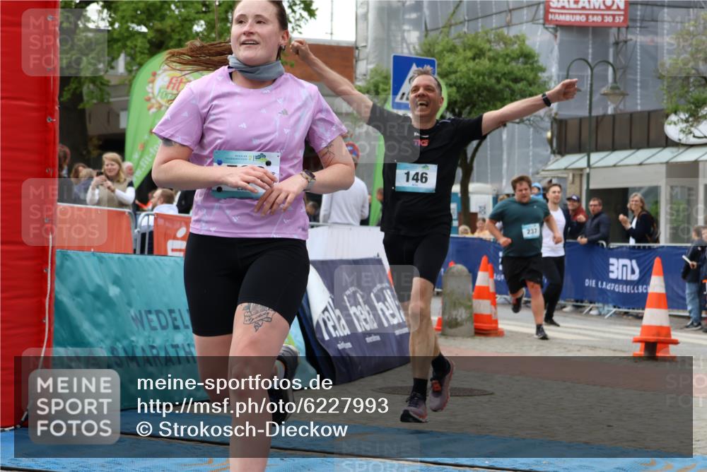 05.05.2024 - 7. Wedeler Halbmarathon Strokosch-Dieckow http://msf.ph/oto/6227993 05.05.2024 11:59:14 Ziel 146, 157, 165, 237, 499, 539 meine-sportfotos.de