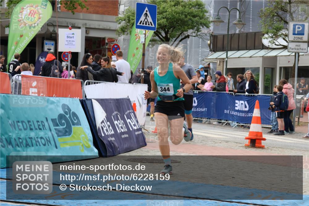 05.05.2024 - 7. Wedeler Halbmarathon Strokosch-Dieckow http://msf.ph/oto/6228159 05.05.2024 12:00:36 Ziel 154, 344, 385, 390 meine-sportfotos.de
