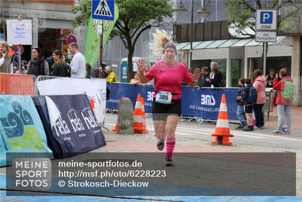 05.05.2024 - 7. Wedeler Halbmarathon Strokosch-Dieckow http://msf.ph/oto/6228223 05.05.2024 12:00:43 Ziel 385, 390 meine-sportfotos.de