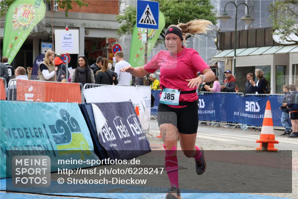05.05.2024 - 7. Wedeler Halbmarathon Strokosch-Dieckow http://msf.ph/oto/6228247 05.05.2024 12:00:44 Ziel 385, 736 meine-sportfotos.de