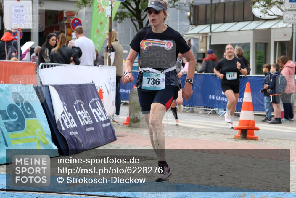 05.05.2024 - 7. Wedeler Halbmarathon Strokosch-Dieckow http://msf.ph/oto/6228276 05.05.2024 12:00:51 Ziel 125, 378, 736 meine-sportfotos.de