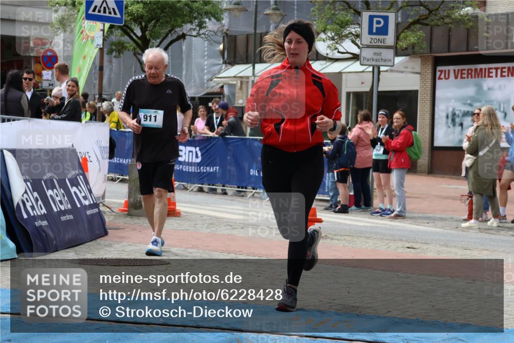 05.05.2024 - 7. Wedeler Halbmarathon Strokosch-Dieckow http://msf.ph/oto/6228428 05.05.2024 12:02:39 Ziel 85, 911 meine-sportfotos.de