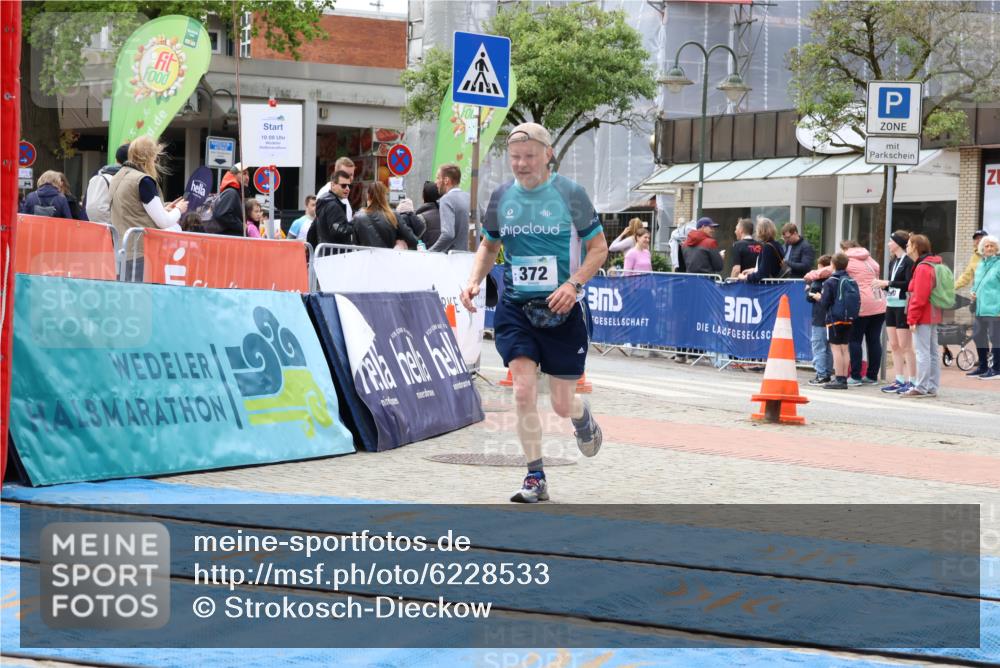 05.05.2024 - 7. Wedeler Halbmarathon Strokosch-Dieckow http://msf.ph/oto/6228533 05.05.2024 12:03:20 Ziel 233, 372 meine-sportfotos.de