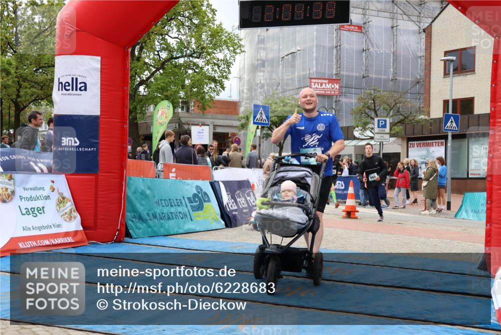 05.05.2024 - 7. Wedeler Halbmarathon Strokosch-Dieckow http://msf.ph/oto/6228683 05.05.2024 12:04:38 Ziel 270, 665, 888 meine-sportfotos.de