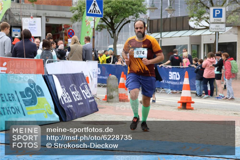 05.05.2024 - 7. Wedeler Halbmarathon Strokosch-Dieckow http://msf.ph/oto/6228735 05.05.2024 12:04:55 Ziel 113, 674 meine-sportfotos.de