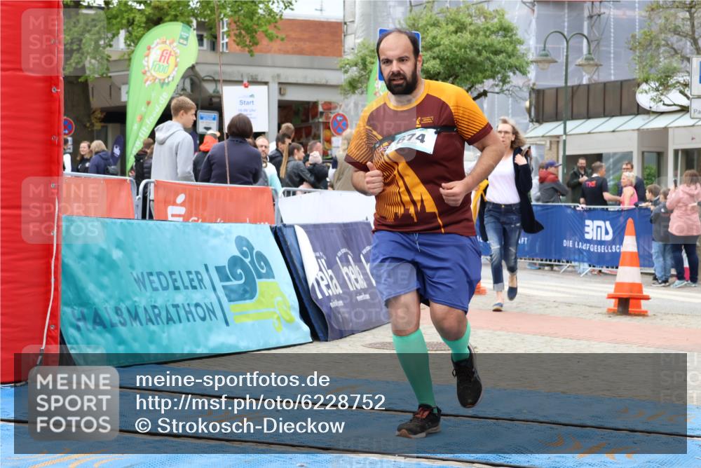 05.05.2024 - 7. Wedeler Halbmarathon Strokosch-Dieckow http://msf.ph/oto/6228752 05.05.2024 12:04:56 Ziel 113, 674 meine-sportfotos.de