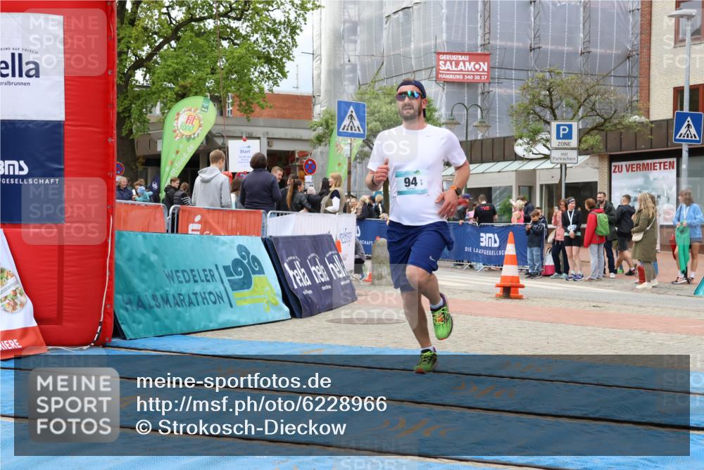 05.05.2024 - 7. Wedeler Halbmarathon Strokosch-Dieckow http://msf.ph/oto/6228966 05.05.2024 12:06:09 Ziel 94 meine-sportfotos.de