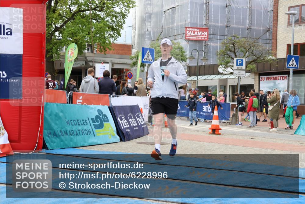 05.05.2024 - 7. Wedeler Halbmarathon Strokosch-Dieckow http://msf.ph/oto/6228996 05.05.2024 12:06:20 Ziel 70 meine-sportfotos.de