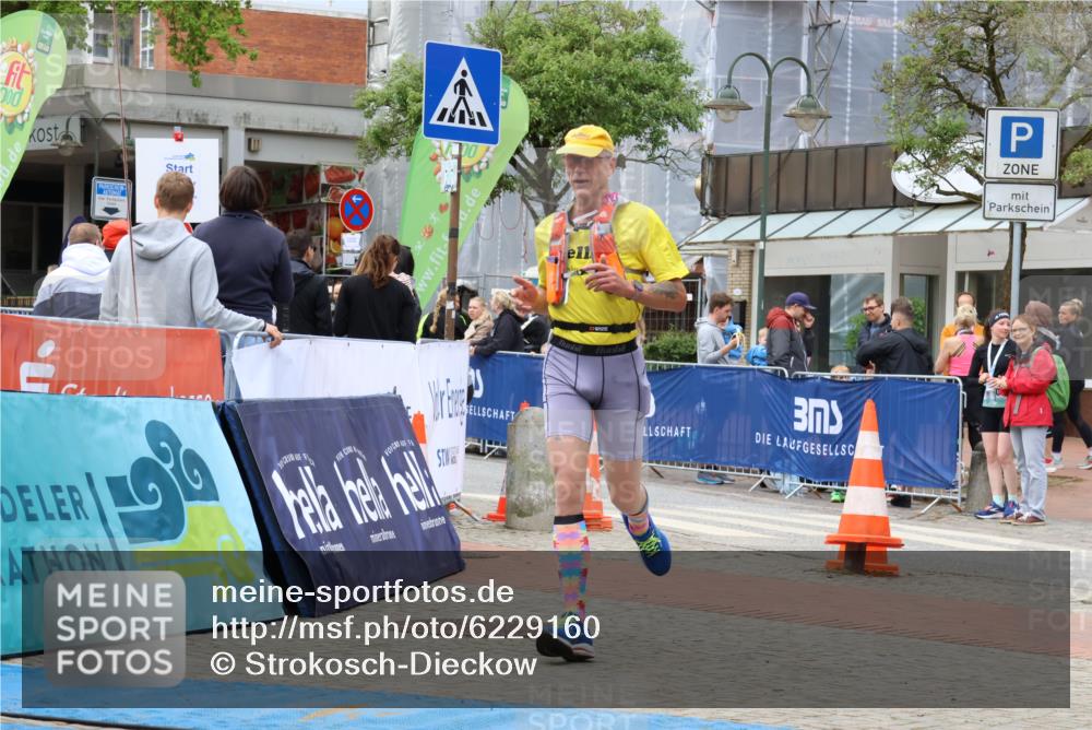 05.05.2024 - 7. Wedeler Halbmarathon Strokosch-Dieckow http://msf.ph/oto/6229160 05.05.2024 12:07:19 Ziel 98 meine-sportfotos.de