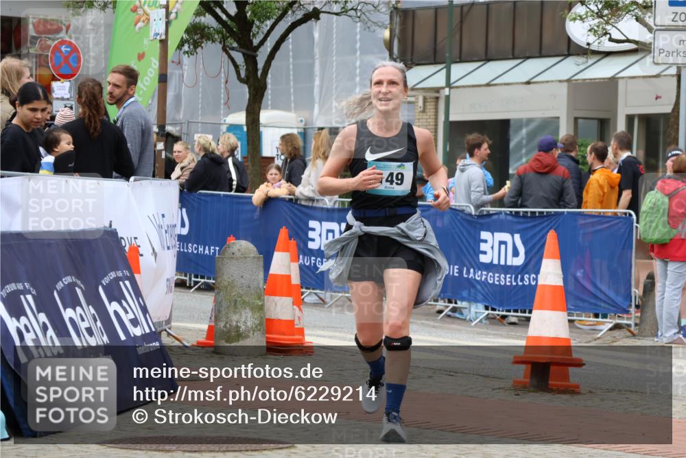 05.05.2024 - 7. Wedeler Halbmarathon Strokosch-Dieckow http://msf.ph/oto/6229214 05.05.2024 12:07:38 Ziel 149 meine-sportfotos.de