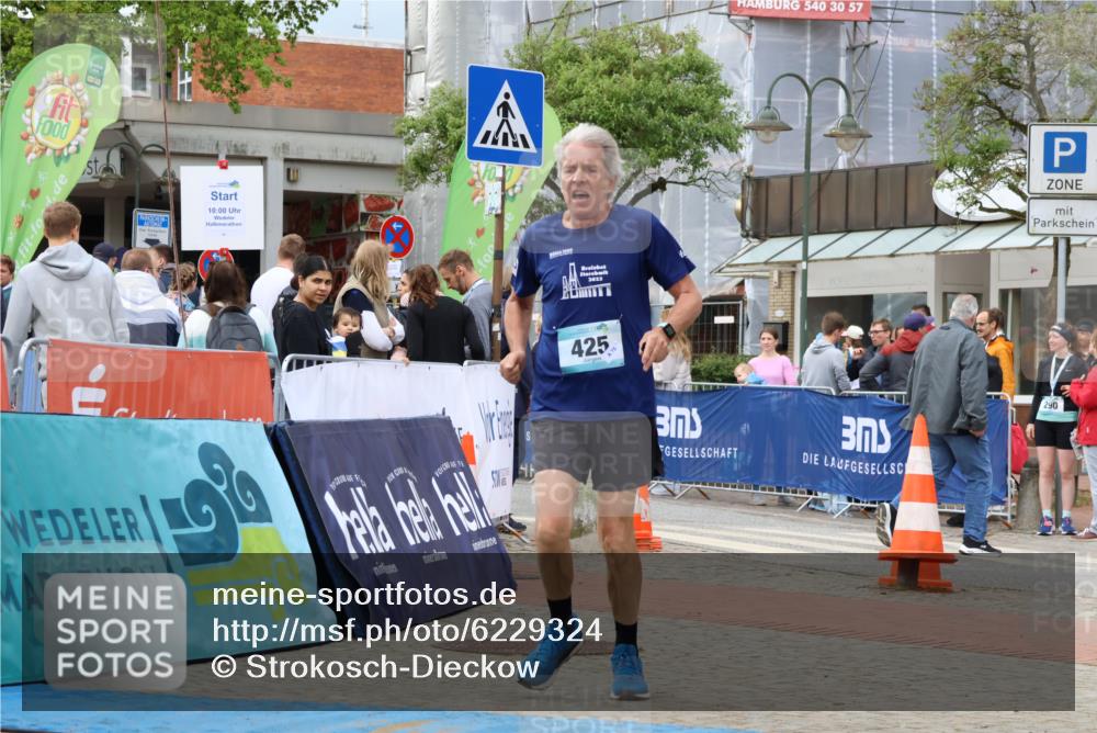 05.05.2024 - 7. Wedeler Halbmarathon Strokosch-Dieckow http://msf.ph/oto/6229324 05.05.2024 12:08:12 Ziel 163, 425, 670 meine-sportfotos.de