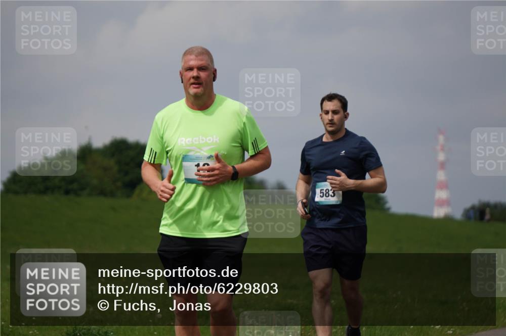 05.05.2024 - 7. Wedeler Halbmarathon Fuchs,  Jonas http://msf.ph/oto/6229803 05.05.2024 12:04:09 Laufen 583 meine-sportfotos.de
