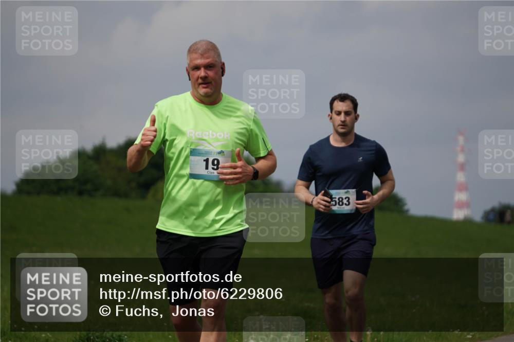05.05.2024 - 7. Wedeler Halbmarathon Fuchs,  Jonas http://msf.ph/oto/6229806 05.05.2024 12:04:10 Laufen 19, 583 meine-sportfotos.de