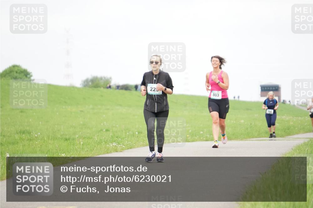 05.05.2024 - 7. Wedeler Halbmarathon Fuchs,  Jonas http://msf.ph/oto/6230021 05.05.2024 12:05:13 Laufen 225, 803, 750 meine-sportfotos.de