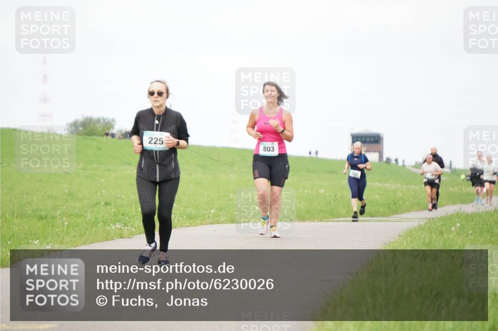 05.05.2024 - 7. Wedeler Halbmarathon Fuchs,  Jonas http://msf.ph/oto/6230026 05.05.2024 12:05:14 Laufen 225, 803, 750 meine-sportfotos.de