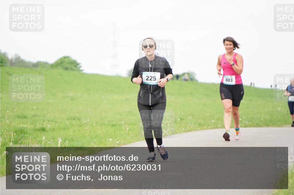 05.05.2024 - 7. Wedeler Halbmarathon Fuchs,  Jonas http://msf.ph/oto/6230031 05.05.2024 12:05:16 Laufen 225, 803 meine-sportfotos.de