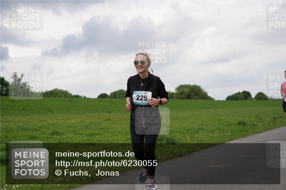05.05.2024 - 7. Wedeler Halbmarathon Fuchs,  Jonas http://msf.ph/oto/6230055 05.05.2024 12:05:24 Laufen 225 meine-sportfotos.de
