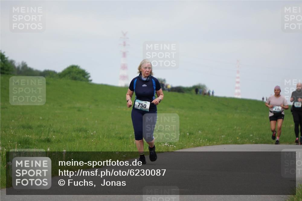 05.05.2024 - 7. Wedeler Halbmarathon Fuchs,  Jonas http://msf.ph/oto/6230087 05.05.2024 12:05:33 Laufen 750, 436, 316 meine-sportfotos.de