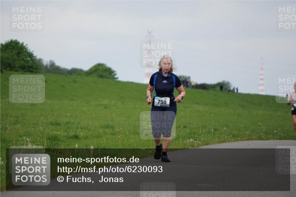 05.05.2024 - 7. Wedeler Halbmarathon Fuchs,  Jonas http://msf.ph/oto/6230093 05.05.2024 12:05:33 Laufen 750 meine-sportfotos.de