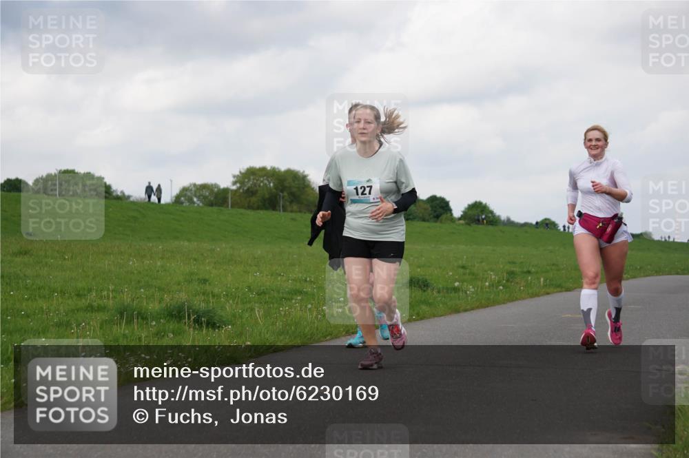 05.05.2024 - 7. Wedeler Halbmarathon Fuchs,  Jonas http://msf.ph/oto/6230169 05.05.2024 12:06:05 Laufen 127, 32 meine-sportfotos.de