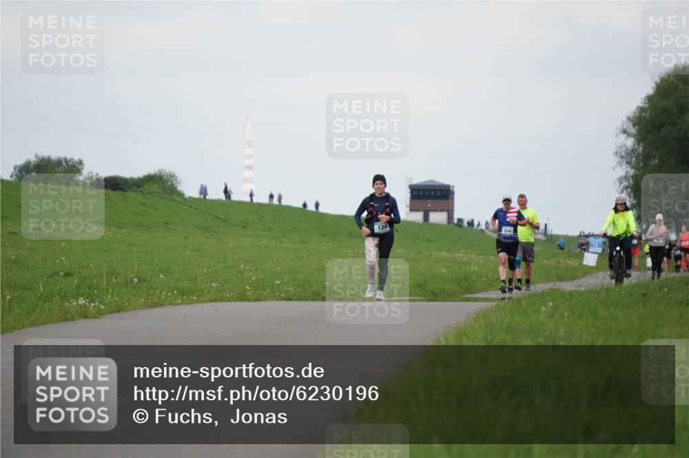 05.05.2024 - 7. Wedeler Halbmarathon Fuchs,  Jonas http://msf.ph/oto/6230196 05.05.2024 12:06:14 Laufen 124, 246 meine-sportfotos.de