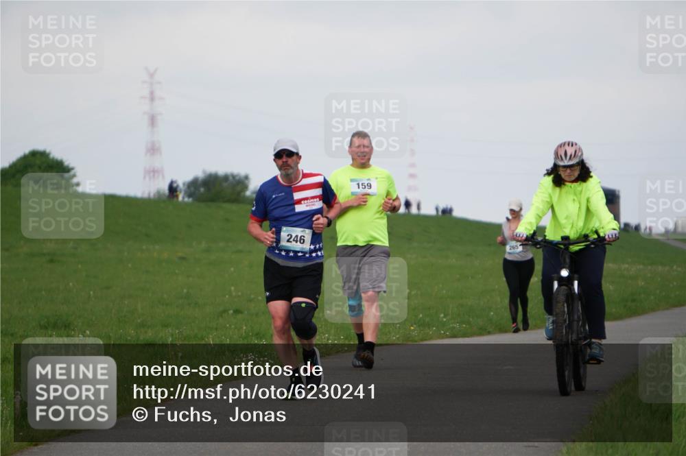 05.05.2024 - 7. Wedeler Halbmarathon Fuchs,  Jonas http://msf.ph/oto/6230241 05.05.2024 12:06:42 Laufen 246 meine-sportfotos.de